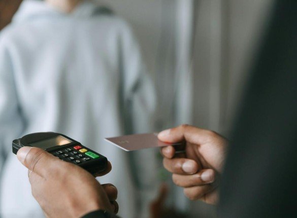 Why Smart Customers Trust Online Banking First